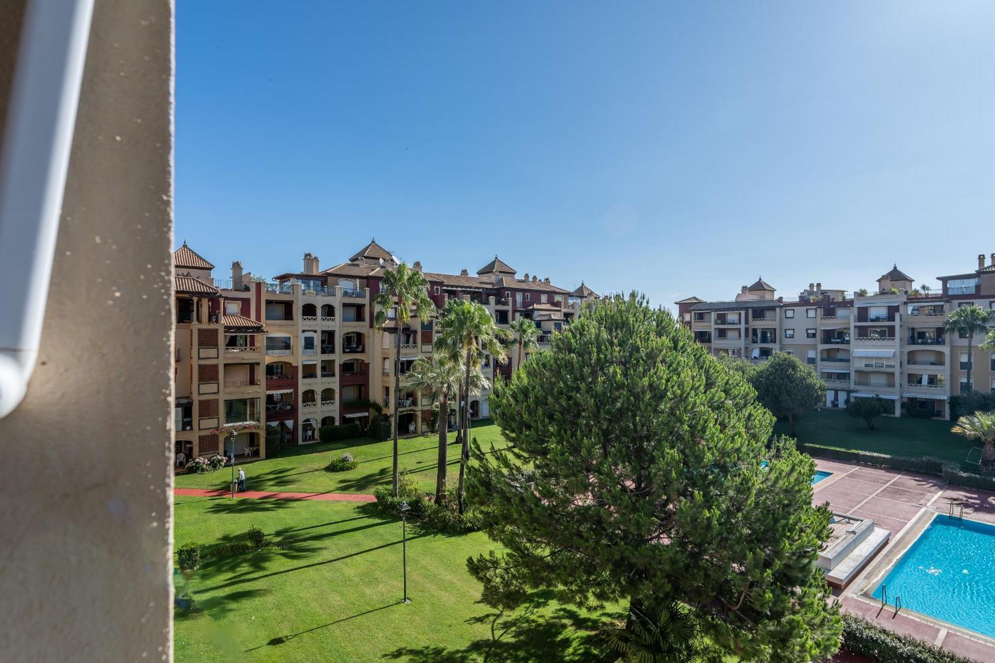 Alcaudon By H Apartment *