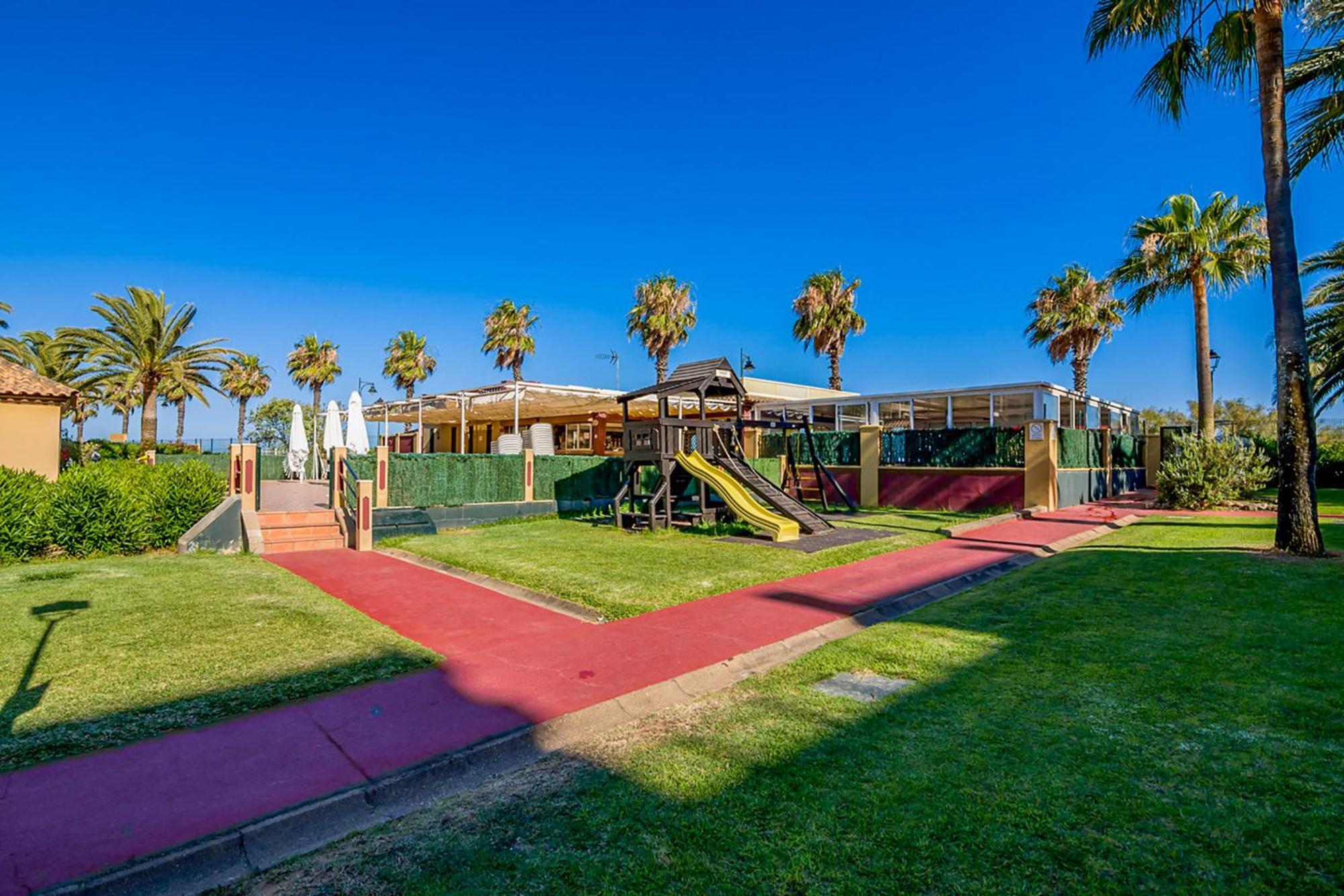 Apartment Alcaudon By H Isla Canela
